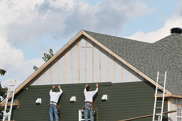 Professional Emergency Siding Repair technician working in Roselle Park, NJ